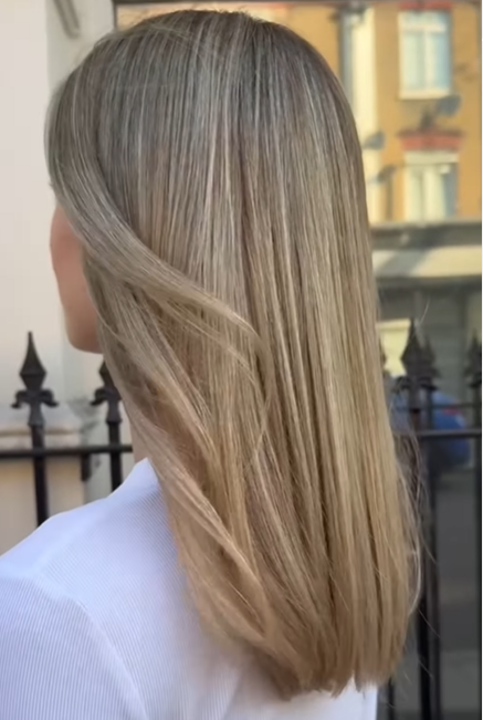 Highlights on straight mid length hair
